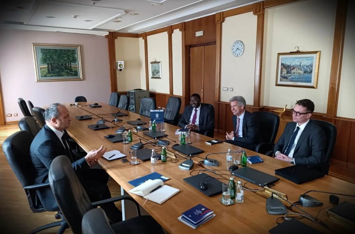 Састанак са амбасадором Велике Британије и кандидатом за судију Међународног суда правде