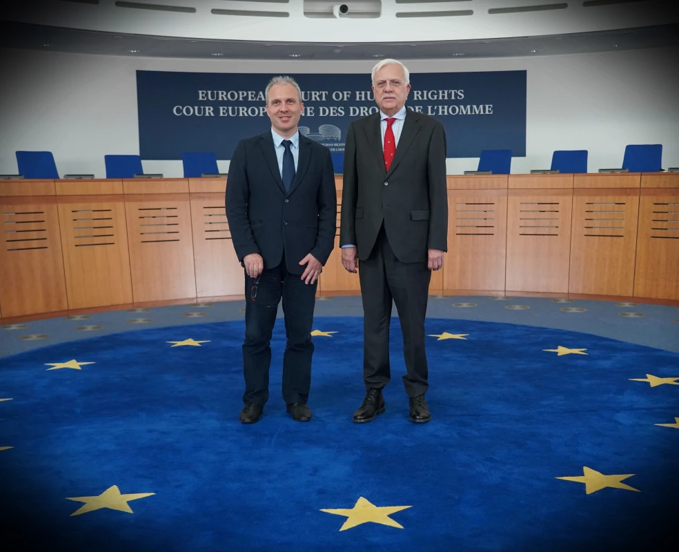 Судија Дудаш са судијом ЕСЉП проф. др Петерем Пацолаијем