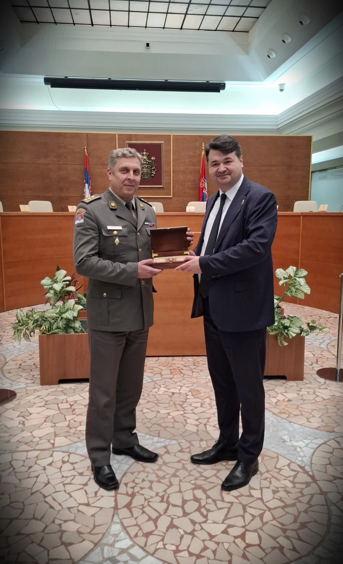 Председник Уставног суда др Владан Петров и пуковник Срђан Згоњанин